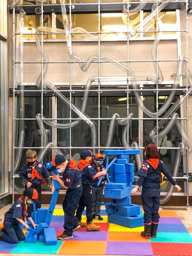 Block and air exhibit